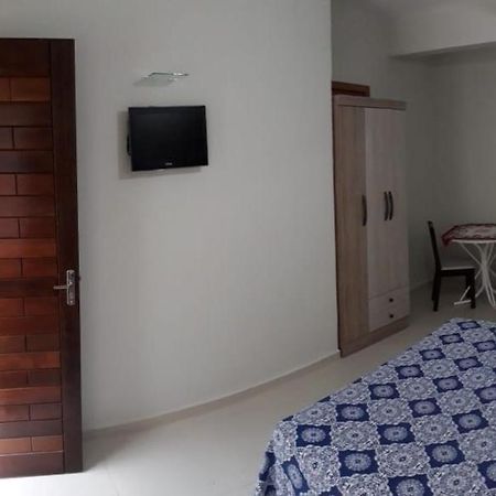 Quarto completo e café da manhã em Bombinhas Exterior foto